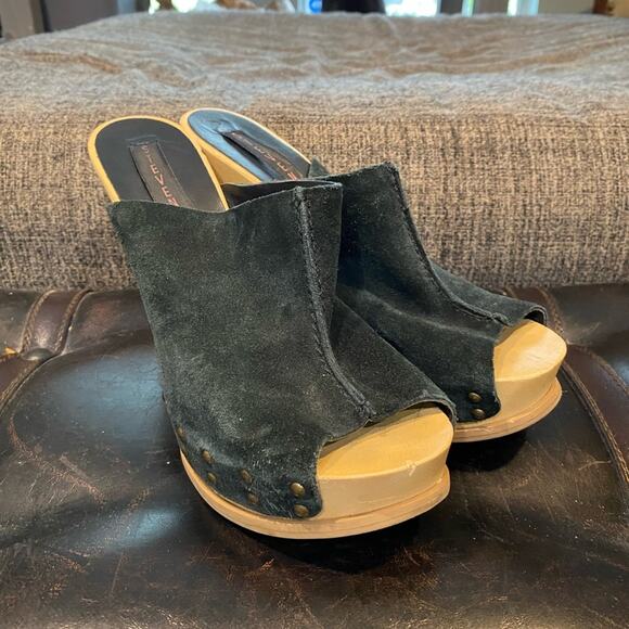 STEVEN by Steve Madden Black Suede Studded Barc High Heel Clogs Sz 9B - Picture 9 of 14